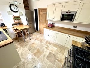 Photo 21- click for photo gallery